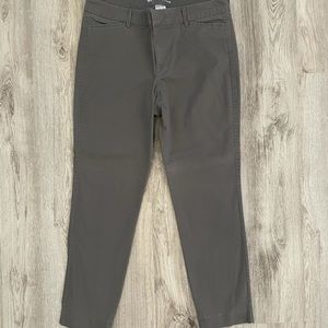Old Navy women’s pixie pants size 10 regular